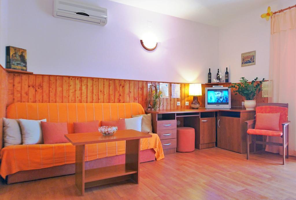 Apartments Radis Zaton  Extérieur photo